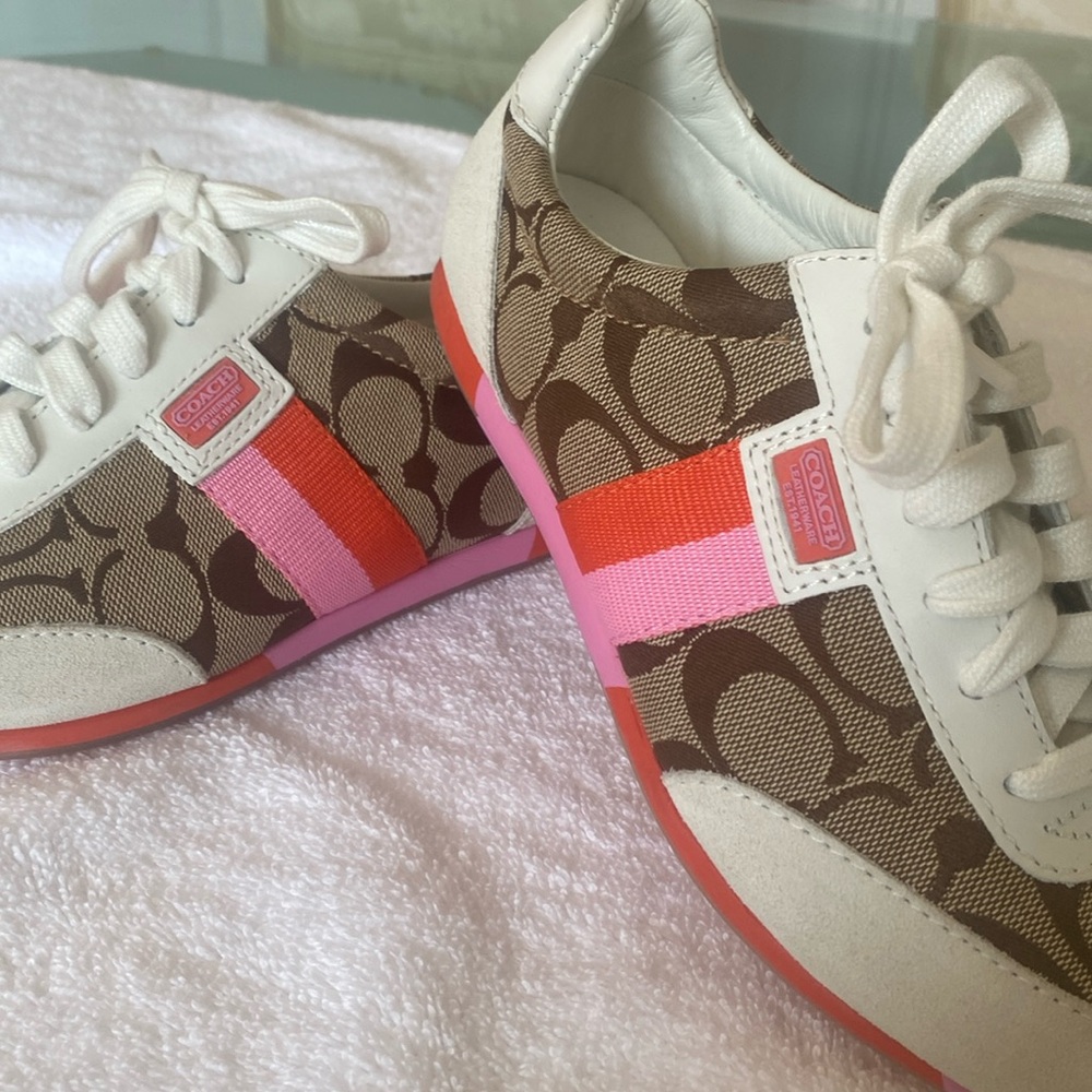 Coach Designer size 6 gym shoe!